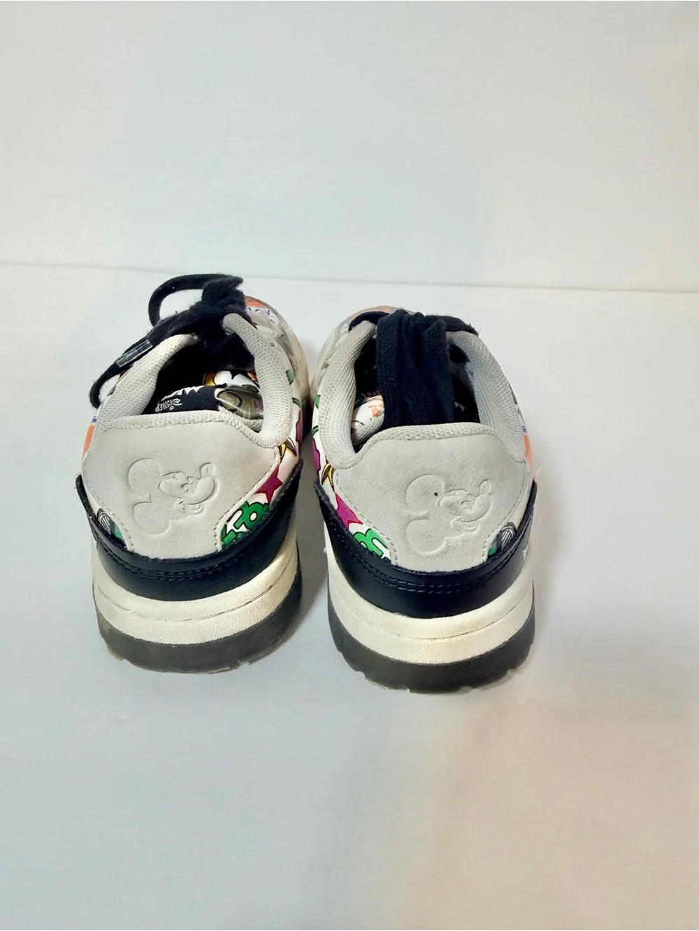 Zara Kids Mickey Mouse & Friends Graffiti Sneakers Size 31 or 13 13.5 Kids